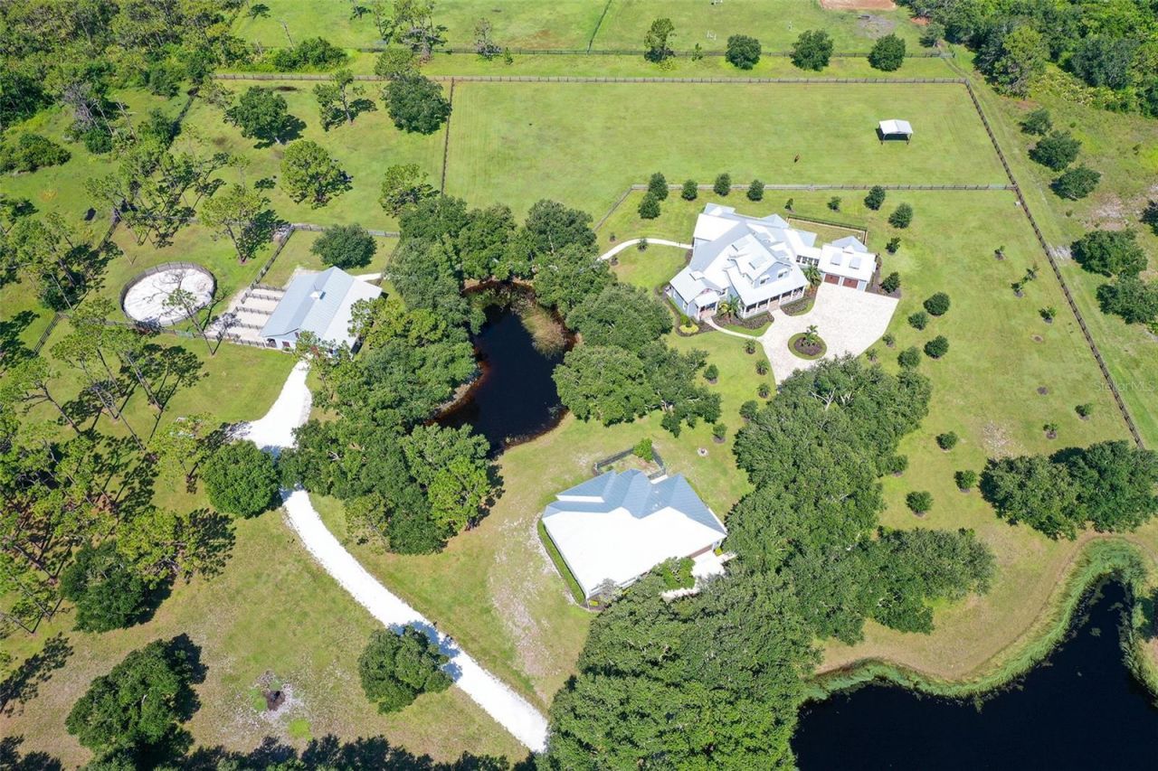 6910 211th Street E, Bradenton, FL 34211 Photo