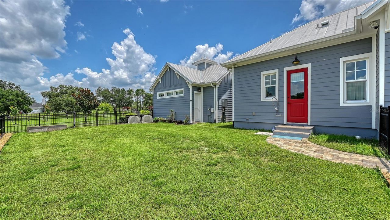 6910 211th Street E, Bradenton, FL 34211 Photo
