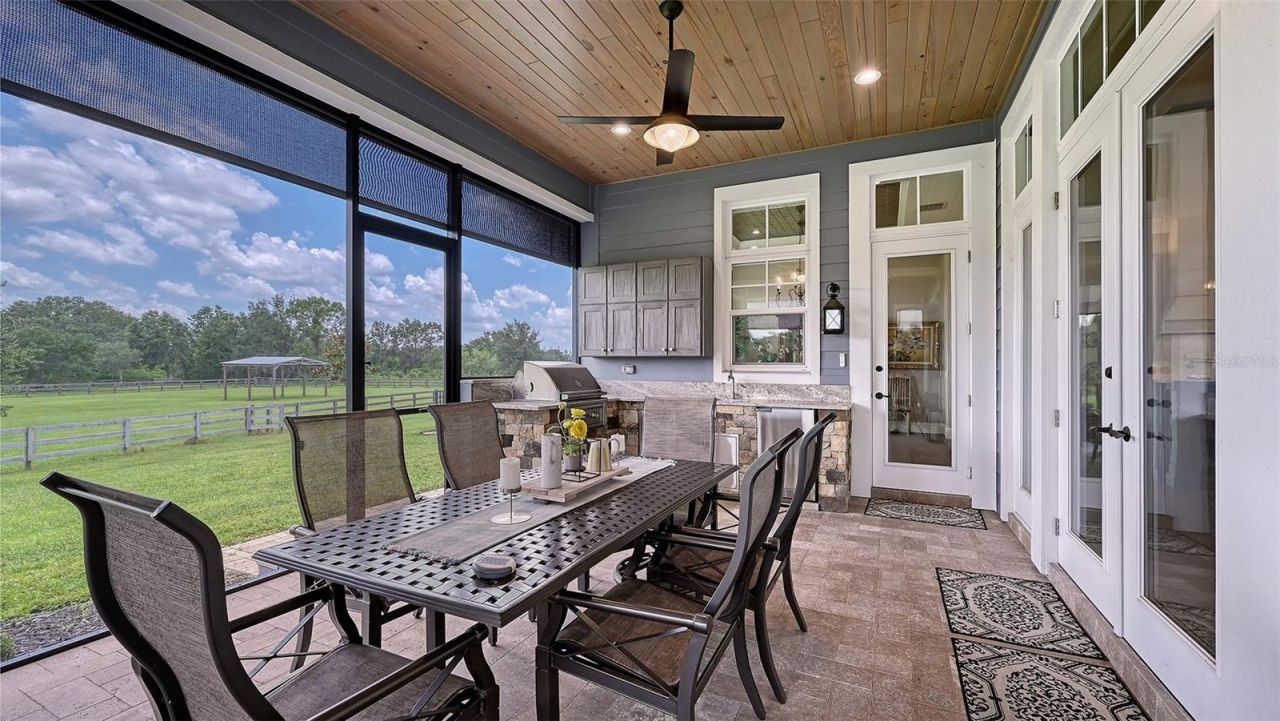 6910 211th Street E, Bradenton, FL 34211 Photo