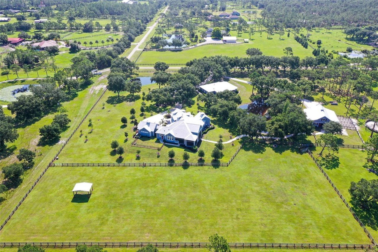 6910 211th Street E, Bradenton, FL 34211 Photo