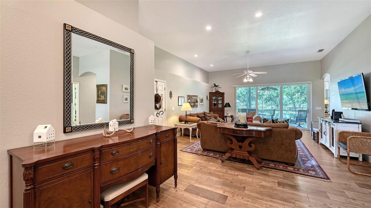 6910 211th Street E, Bradenton, FL 34211 Photo