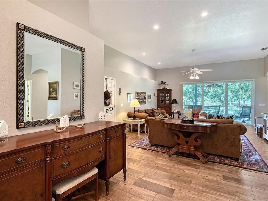 Property Image 86