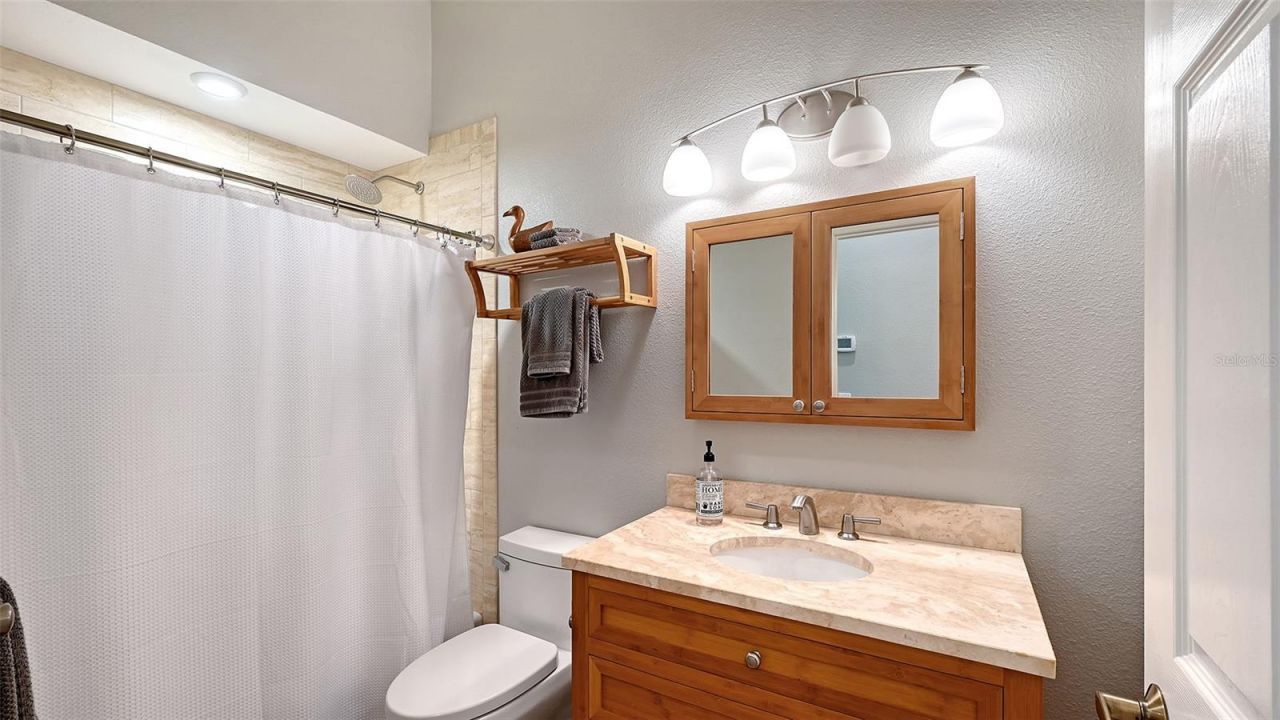 6910 211th Street E, Bradenton, FL 34211 Photo