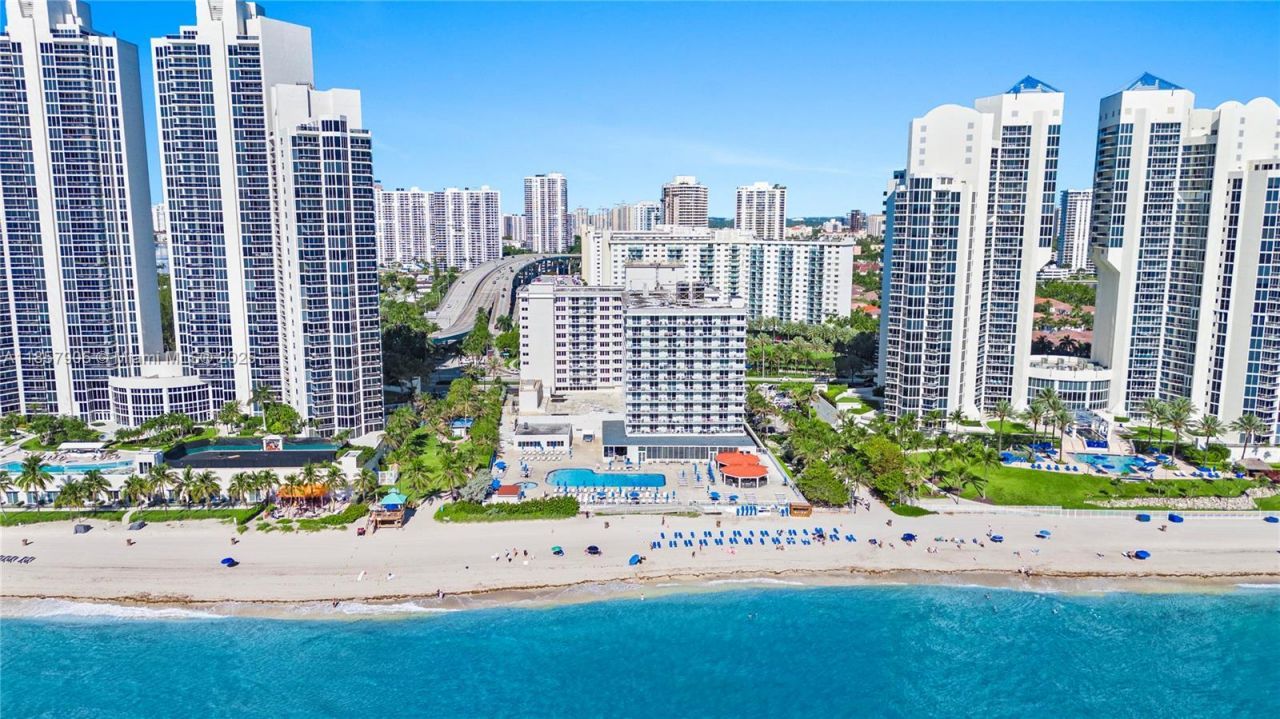 19201 Collins Ave, Unit 129, Sunny Isles Beach, FL 33160 Photo