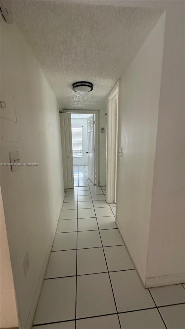 2138 SW 6th St, Unit 102, Miami, FL 33135 Photo