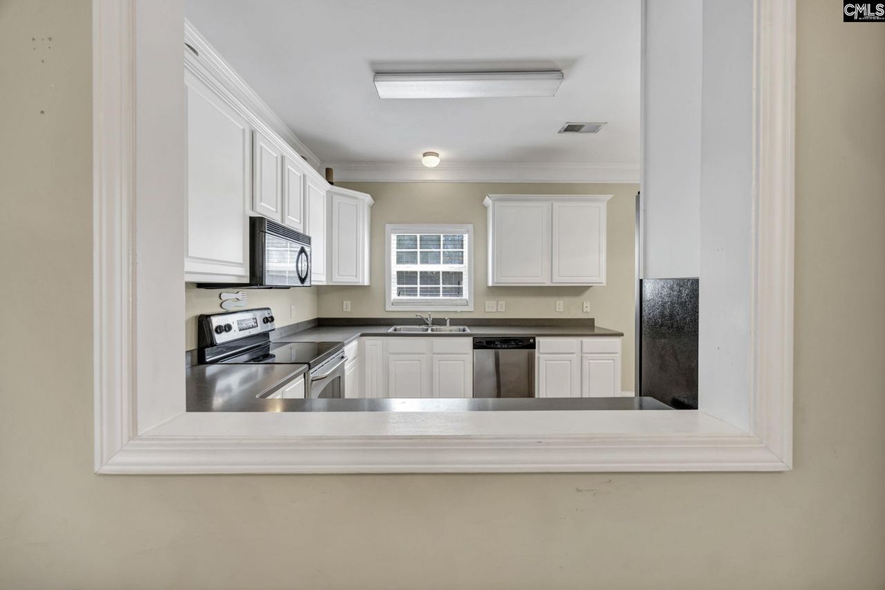 404 Hampton Forest Photo 11