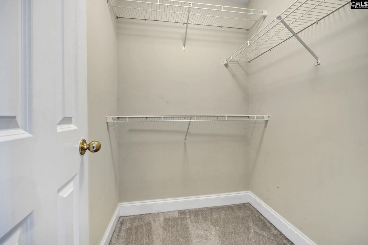 404 Hampton Forest Photo 33