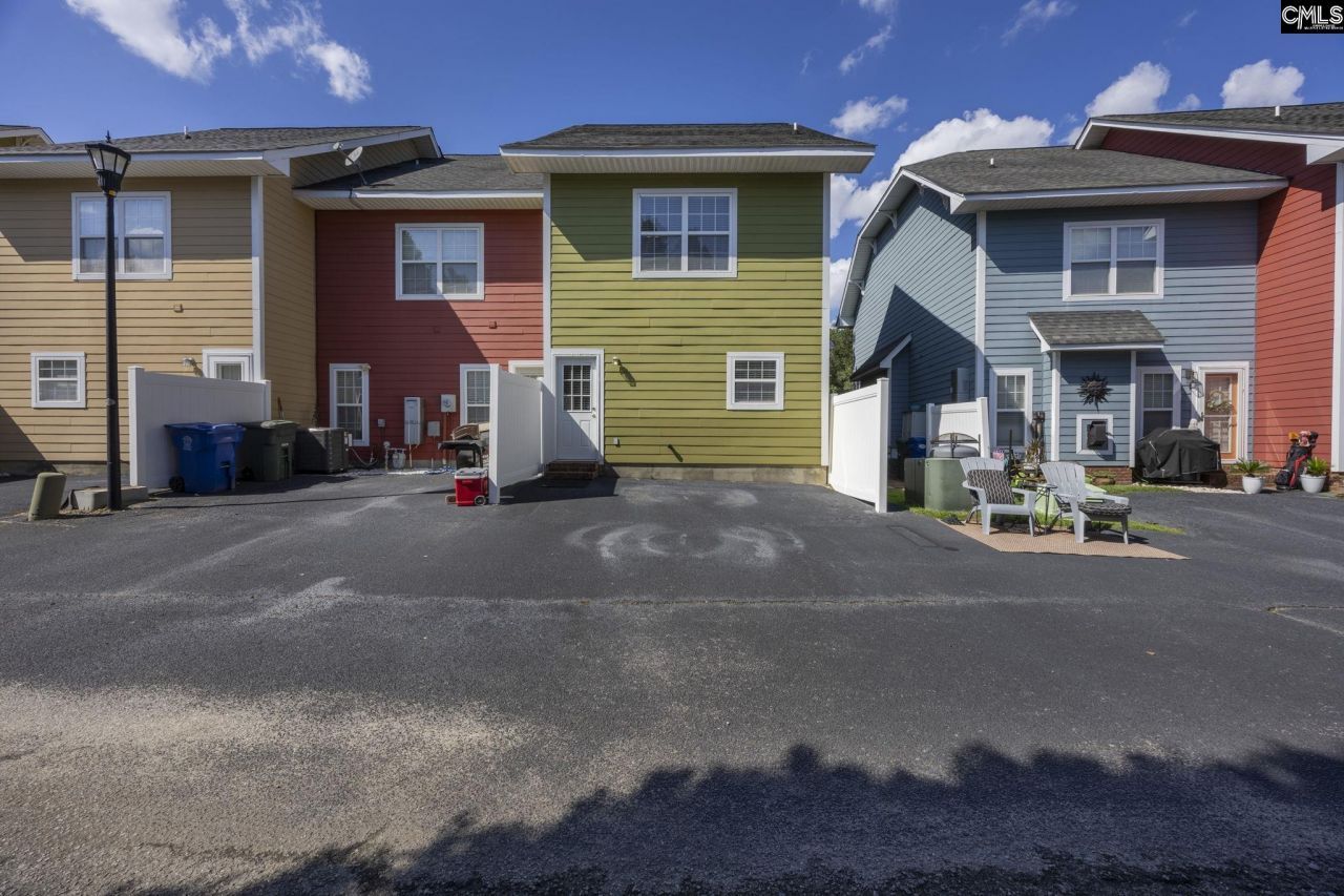 404 Hampton Forest Photo 38