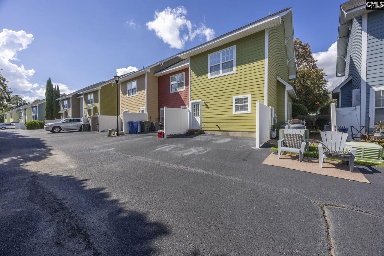 404 Hampton Forest Photo 39