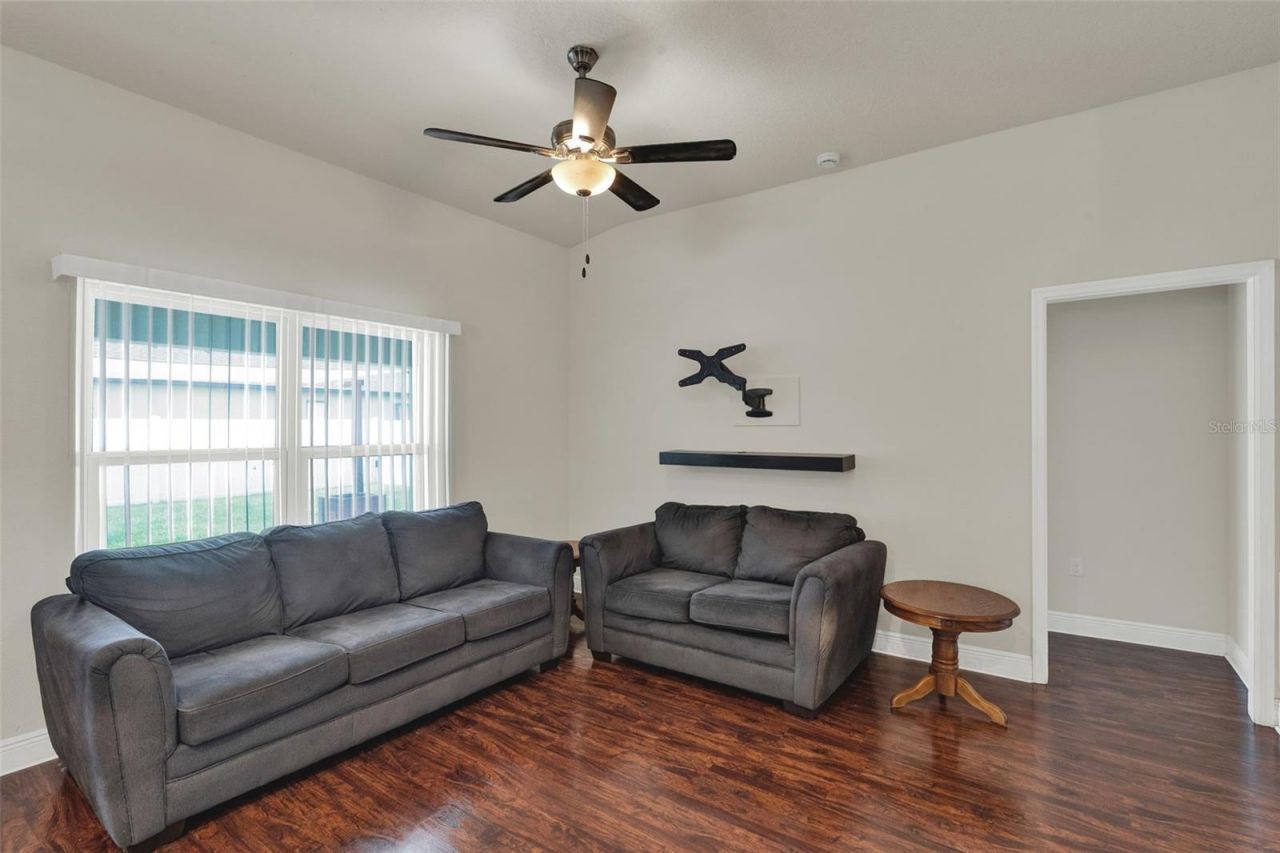 4229 Barnsley Lane, Tavares, FL 32778