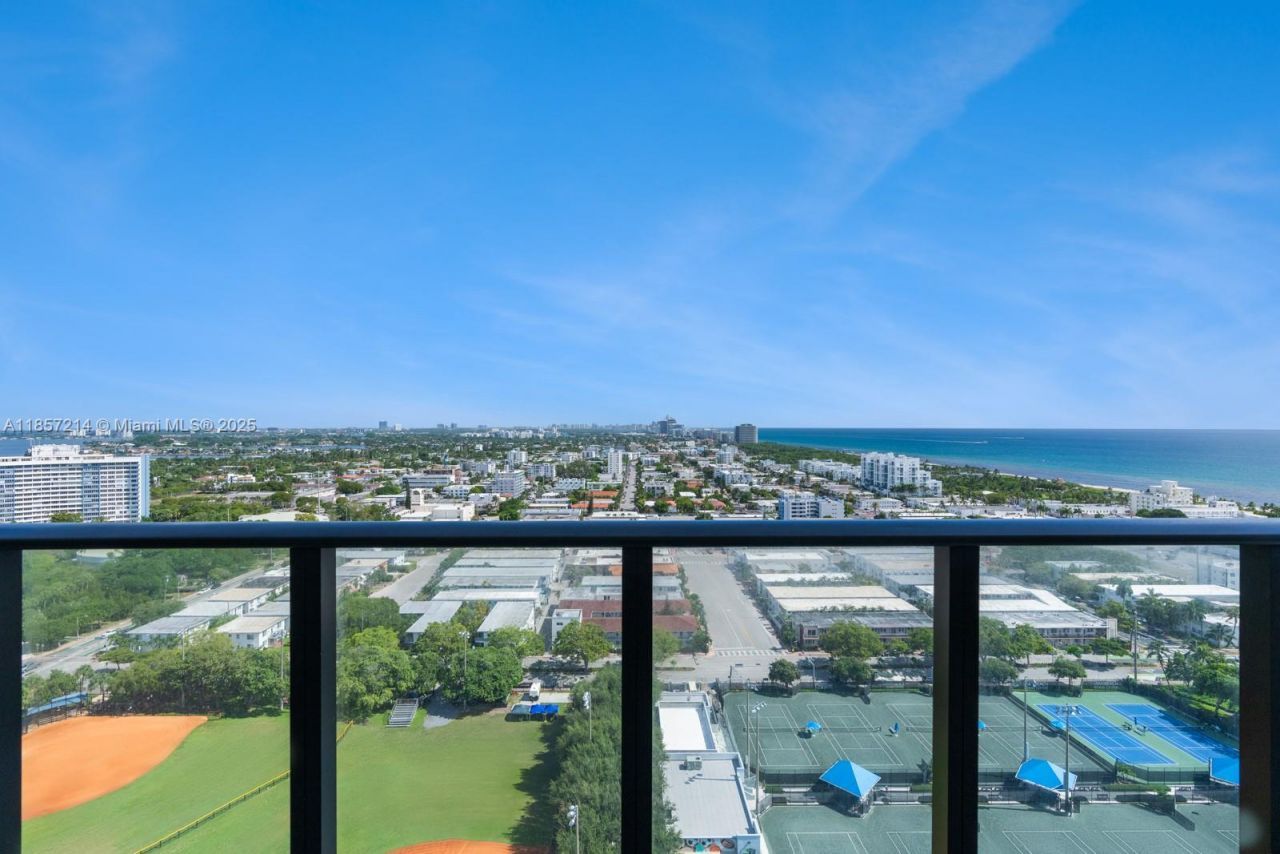 580 72 St, Unit 2101, Miami Beach, FL 33141 Photo