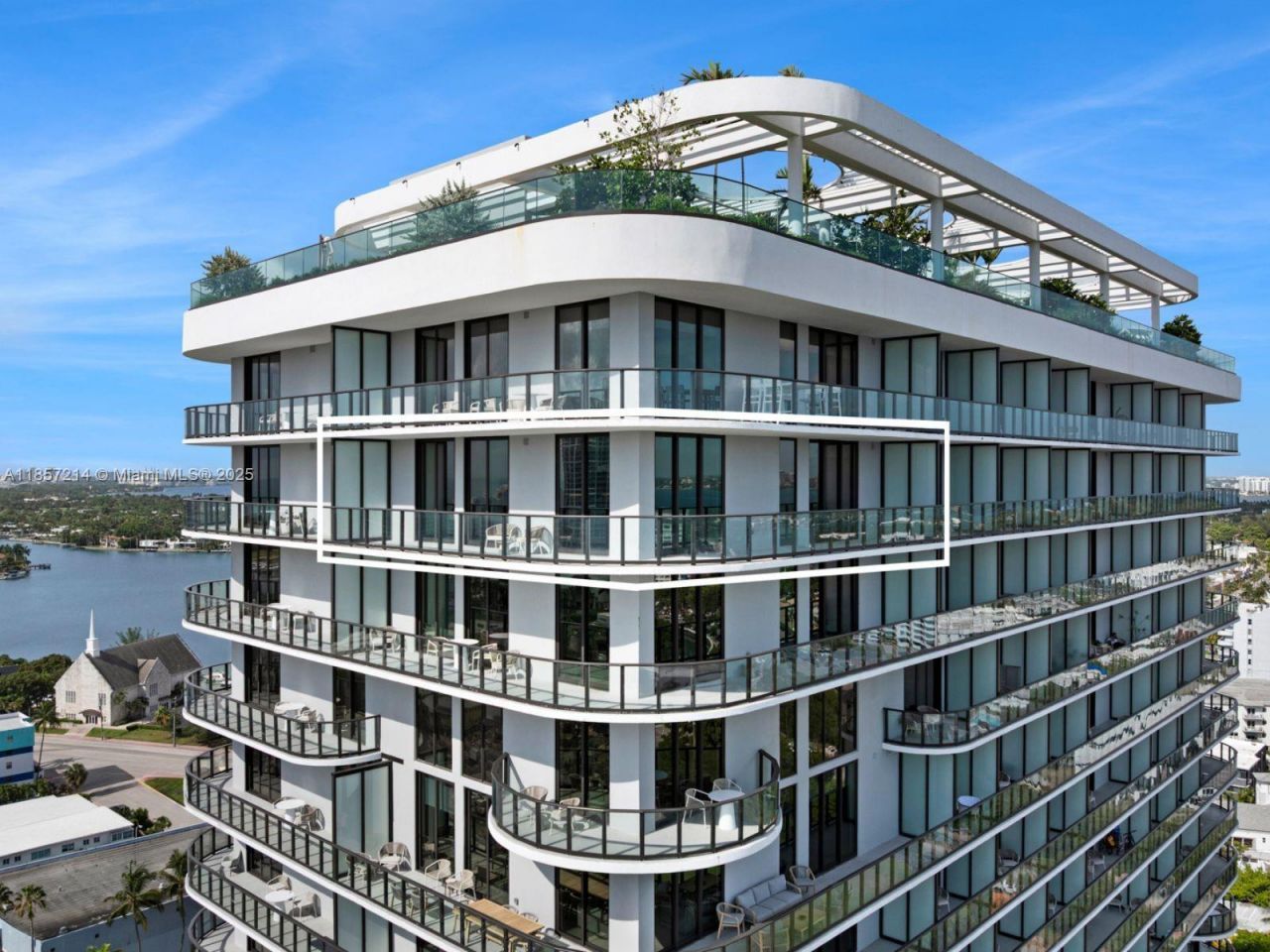 580 72 St, Unit 2101, Miami Beach, FL 33141 Photo