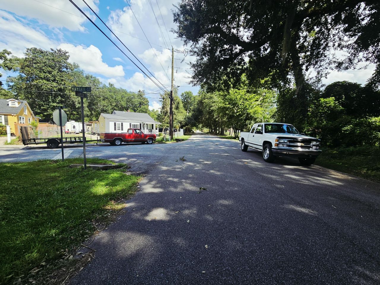 308 Chaplin Street Photo 6