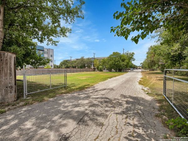 602 Everest, San Antonio, TX 78209