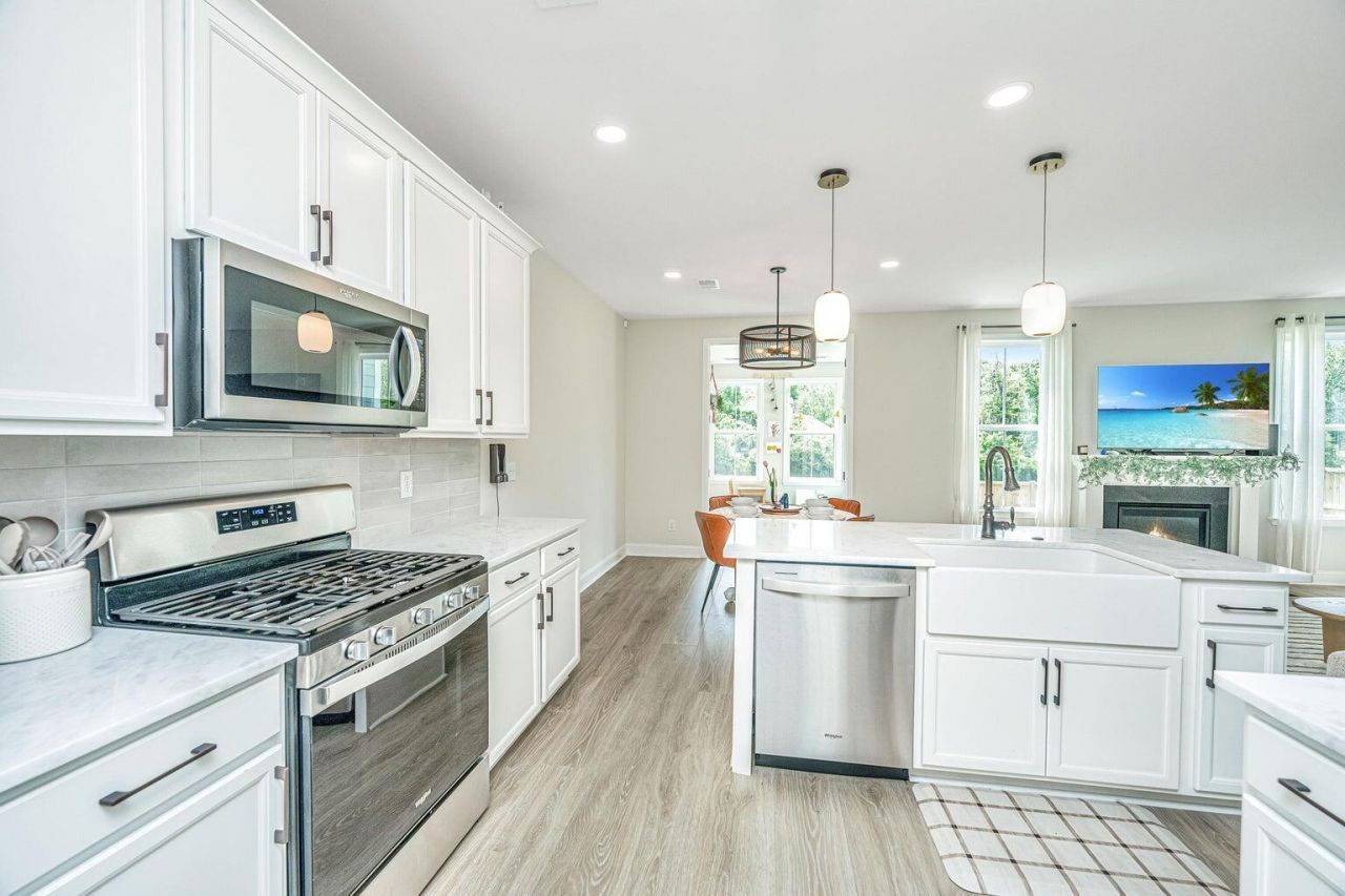 411 Grove End Road Photo 10