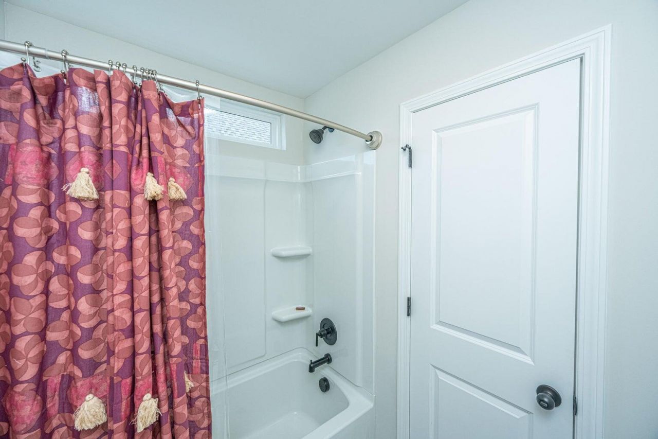 411 Grove End Road Photo 36