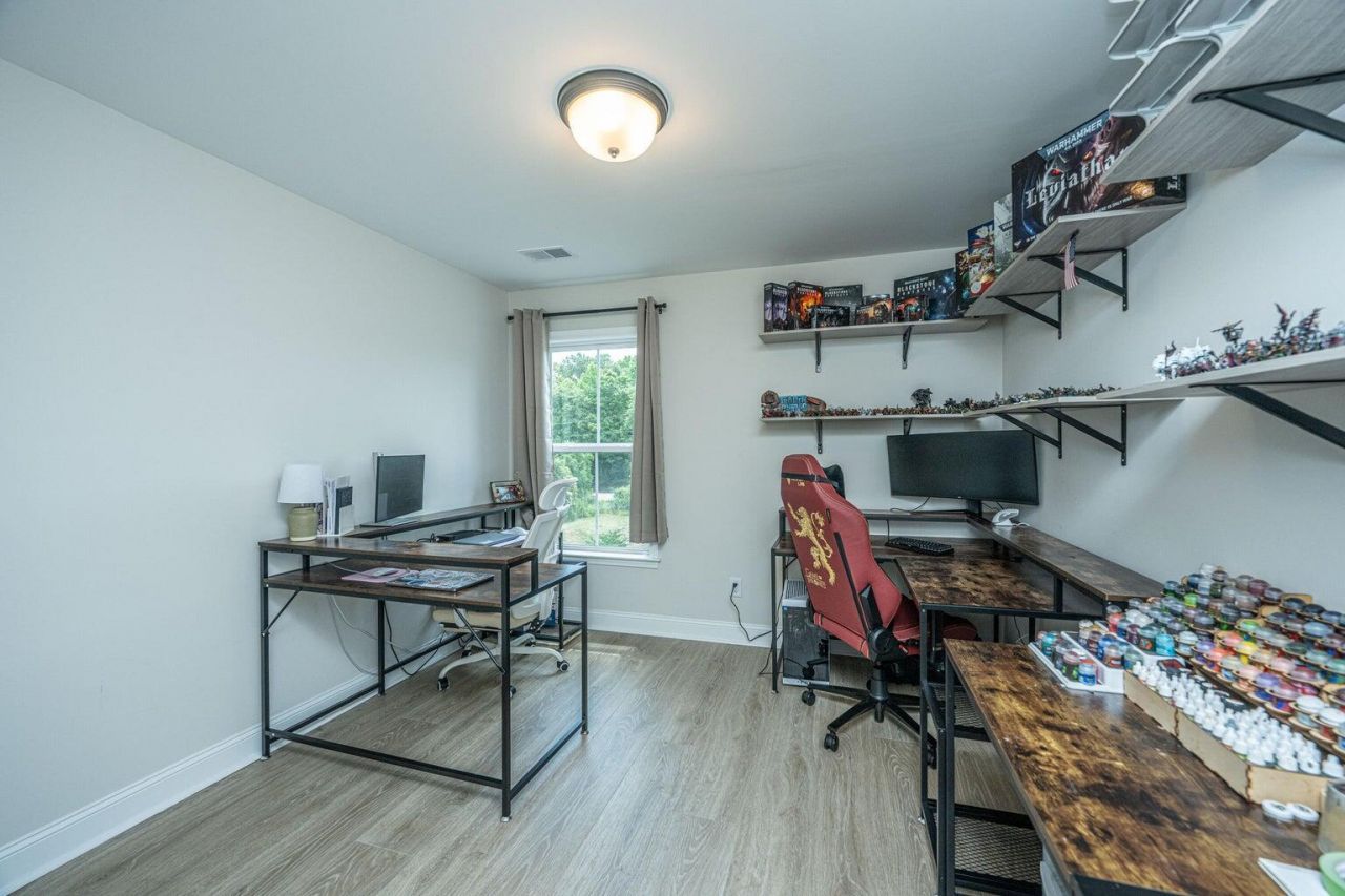 411 Grove End Road Photo 37