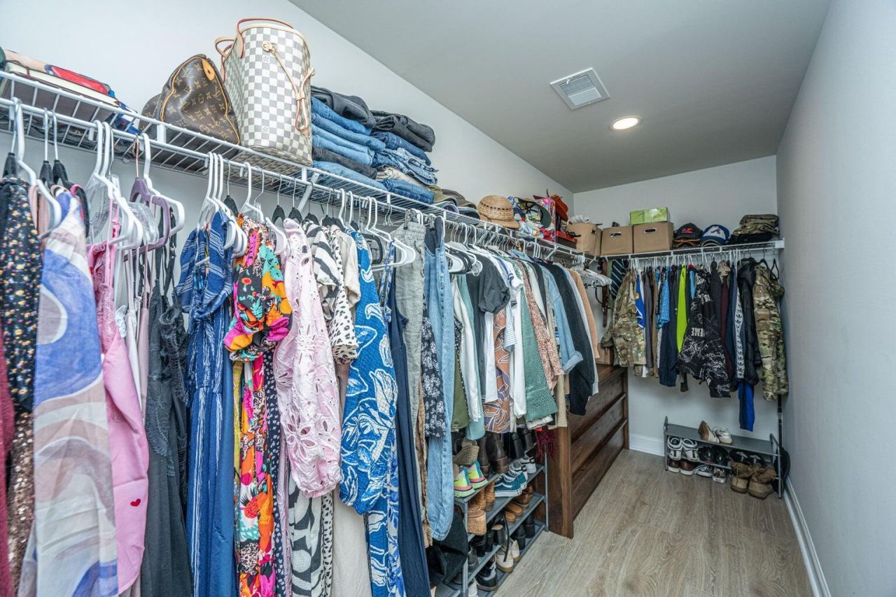 411 Grove End Road Photo 43