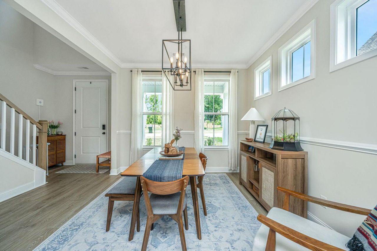 411 Grove End Road Photo 5