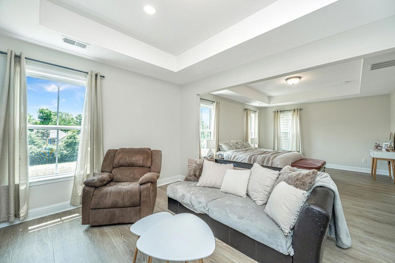 411 Grove End Road Photo 24