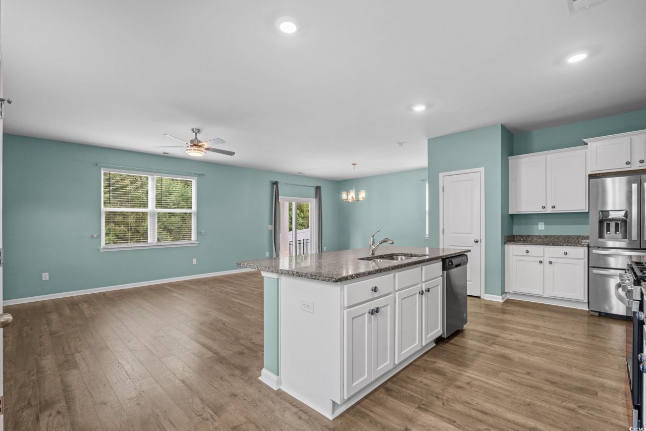 380 Emery Oak Dr. Photo 9