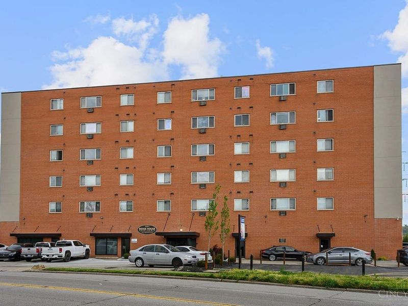 4960 Ridge Avenue, Cincinnati, OH 45209 Photo 2