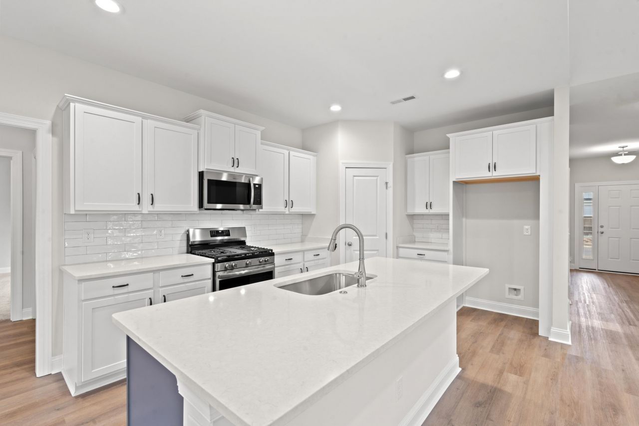 5142 Water Breeze Ct. Photo 4