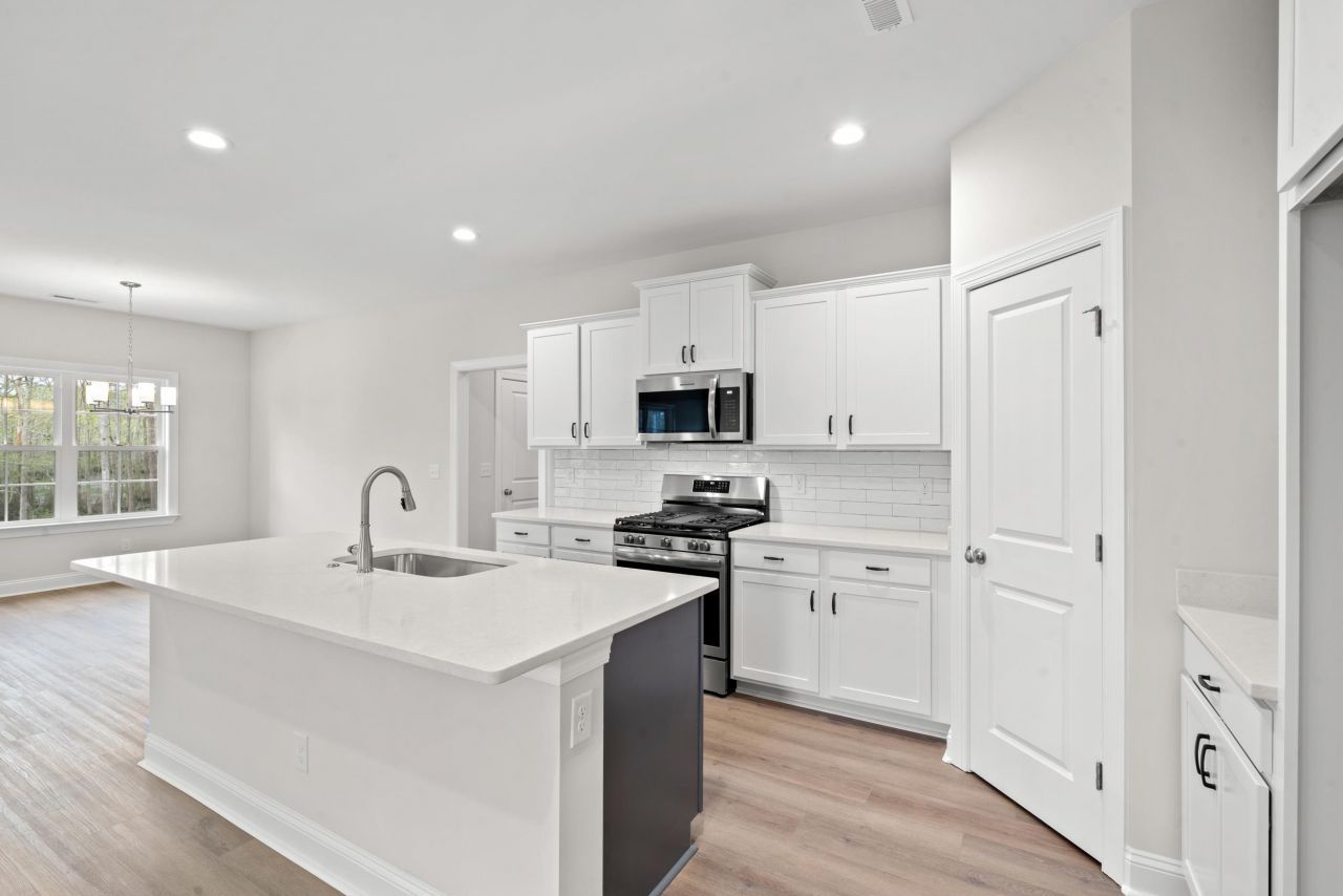 5142 Water Breeze Ct. Photo 5