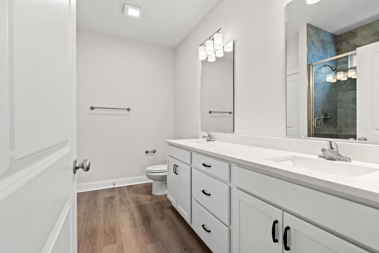 5142 Water Breeze Ct. Photo 9