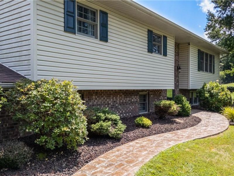 1998 Reese Road, Fleming, OH 45729 Photo 3