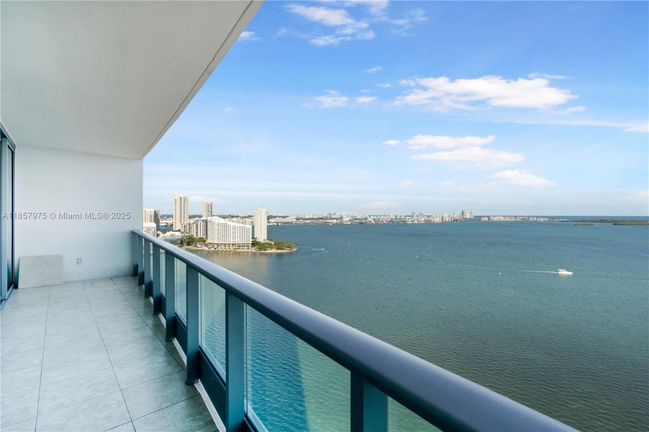 1331 Brickell Bay Dr, Unit 2709, Miami, FL 33131 Photo