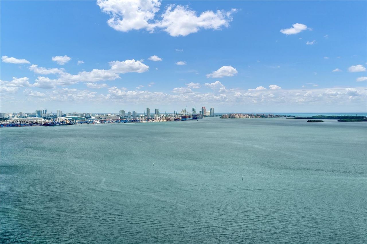 1331 Brickell Bay Dr, Unit 2709, Miami, FL 33131 Photo