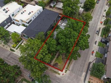 2300 N Prairie Avenue, Dallas, TX 75204