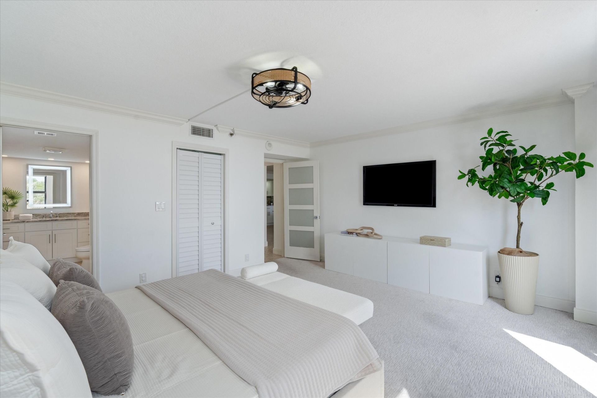 3450 S Ocean Boulevard, Unit 401, Highland Beach, FL 33487 Photo