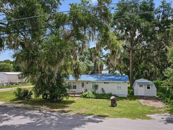 1955 CR 439C, LAKE PANASOFFKEE, FL 33538