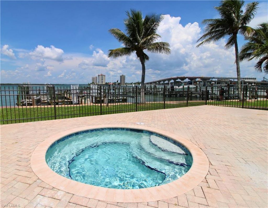 8401 Estero Blvd, Unit 304, Fort Myers Beach, FL 33931 Photo