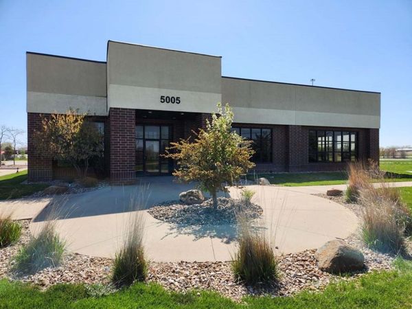 5005 Bowling Street SW, Cedar Rapids, IA 52404
