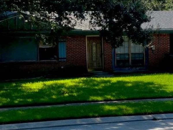 1325 GREENLAWN Drive, Slidell, LA 70460