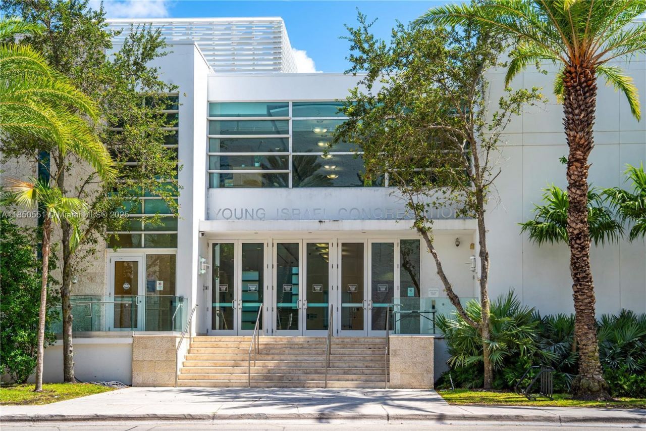 10201 E Broadview Dr, Bay Harbor Islands, FL 33154 Photo