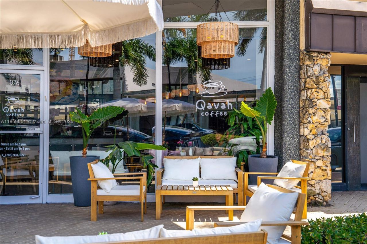 10201 E Broadview Dr, Bay Harbor Islands, FL 33154 Photo