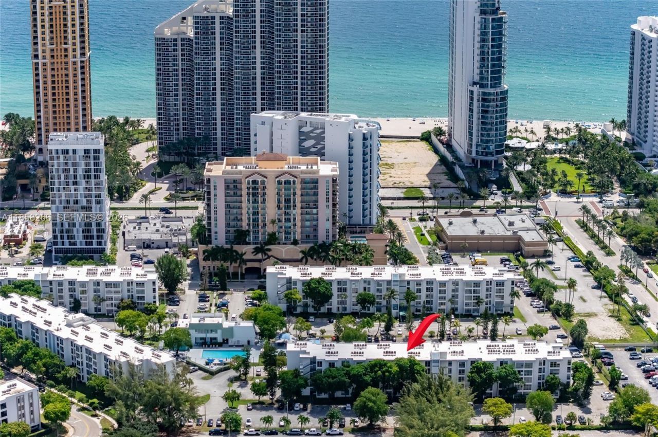17570 Atlantic Blvd, Unit 318, Sunny Isles Beach, FL 33160 Photo