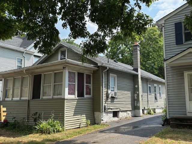 31 Alice Street, Rochester, NY 14611 Main Photo