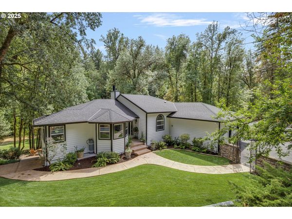 15451 SE WOODLAND HEIGHTS RD, Amity, OR 97101