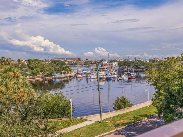 90 COLUMBIA DRIVE, Unit 2, TAMPA, FL 33606