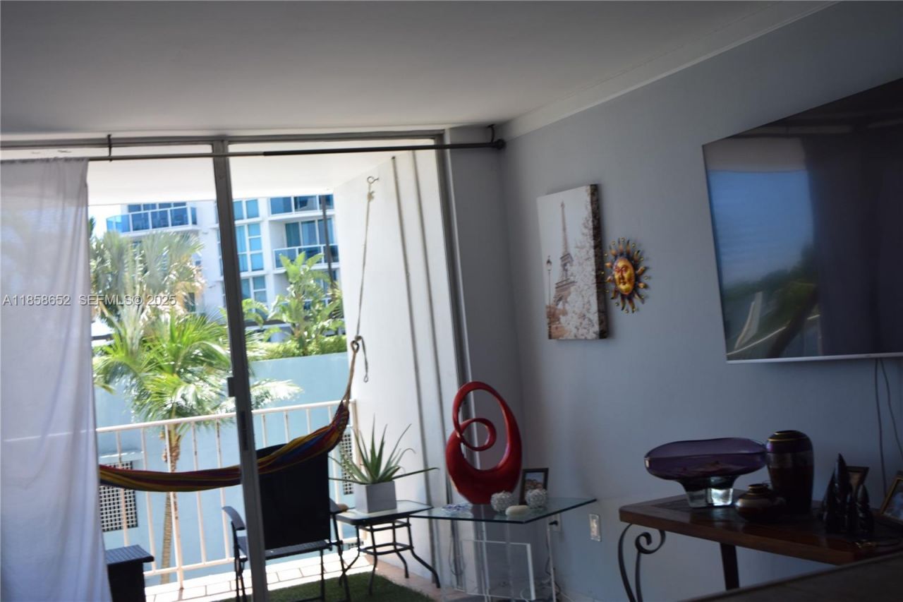 1865 79th St Cswy, Unit 4C, North Bay Village, FL 33141 Photo