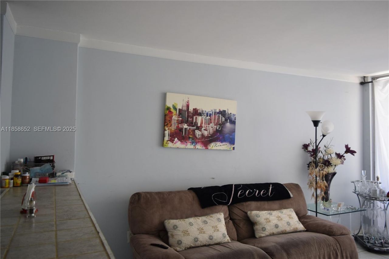 1865 79th St Cswy, Unit 4C, North Bay Village, FL 33141 Photo