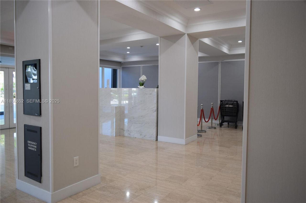 1865 79th St Cswy, Unit 4C, North Bay Village, FL 33141 Photo