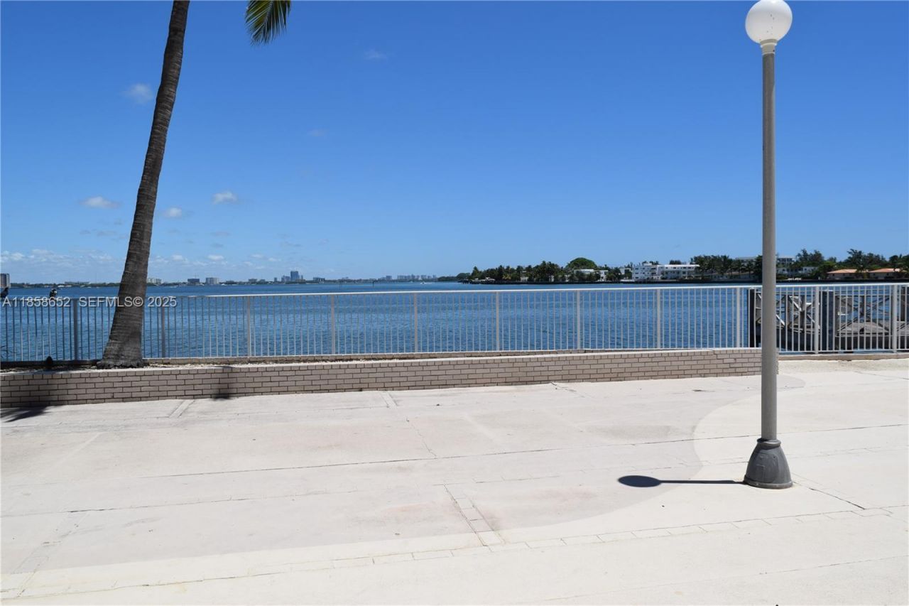 1865 79th St Cswy, Unit 4C, North Bay Village, FL 33141 Photo