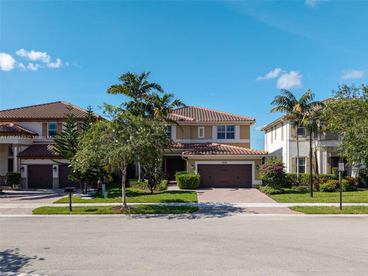 9709 Blue Isle Bay, Parkland, FL 33076 Photo