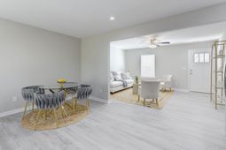 207 Woodlawn Street photo 4